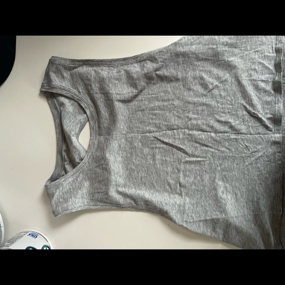 Lululemon MUSCLE SHIRT - Picture 2 of 3